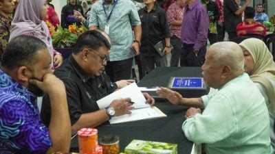 行政议员与民同在日   接逾500投诉反应热