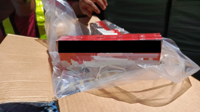 “家具配件”假申报遭识破 甲关税局起值732万私烟