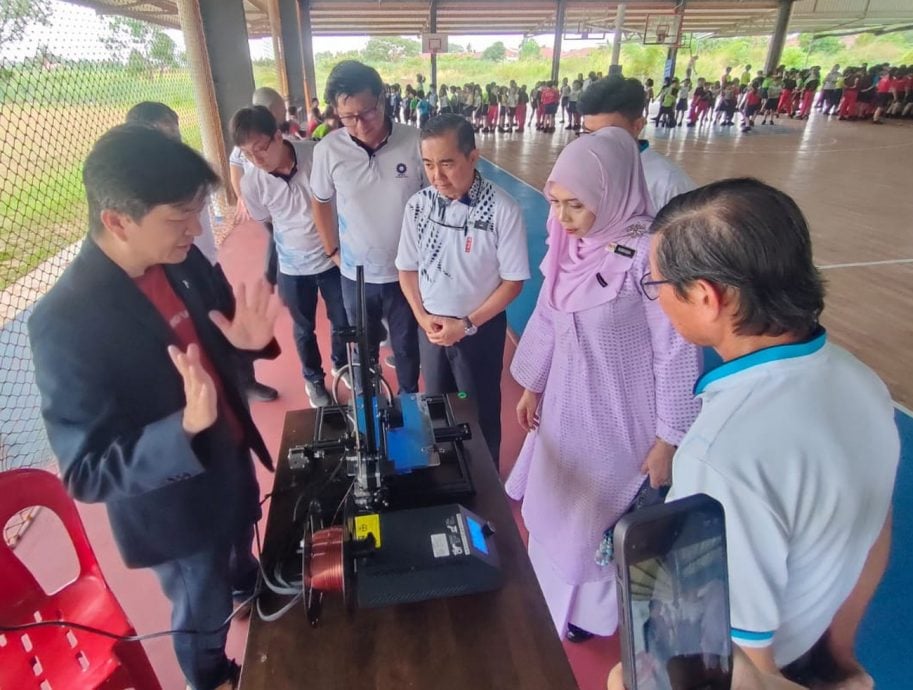 （古城第六版主文）3D打印与机械设计启蒙计划在玛琳小学举行