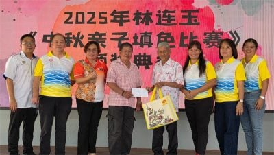 野新区林连玉基金中秋亲子填色赛  | 杜彩莲：通过办中秋亲子填色赛 了解林连玉基金传承精神