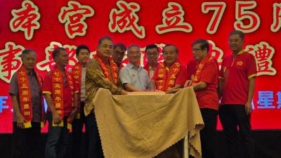 颜贞强：秉持团结传承服务宗旨   凤山宫续献力公益