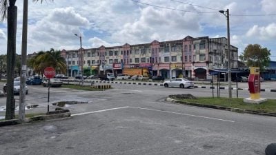 汉都亚再也市会拨拨10万  玛琳柏迈花园提升道路