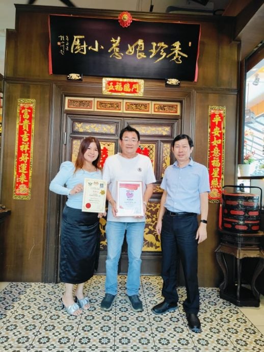 （古城第四版主文）星洲日报培一举行学生阅报计划