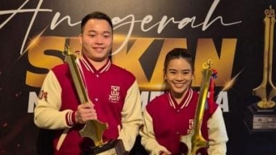 再获甲年度运动员奖   谢定峰 陈昌敏 棒棒哒