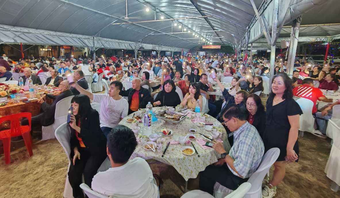 （大北马）“六六有你，情系新民”，千名新民人回家，一同欢庆66周年纪念。