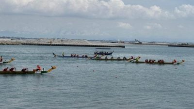 槟城国际龙舟赛开幕　曹观友：半世纪历史 为槟增添魅力