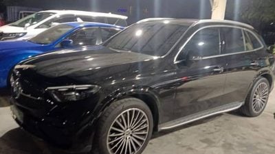 没车险 没路税 又有5辆豪华车被扣押