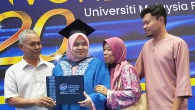 优异成绩考获电机工程系学位   失语症女生获一等文凭