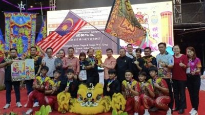 槟城国际高桩舞狮邀请赛   柔沙威文青龙狮团膺狮王