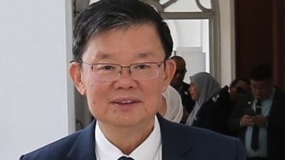 花钱搭建结构就能当自己土地？ 曹观友：这样会世界大乱