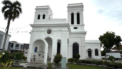 走过百年| 槟圣母升天教堂   百年管风琴 圣乐绕梁