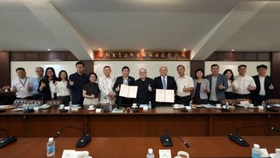 与哈工大签署协议书   兴华中学成马首个生源基地