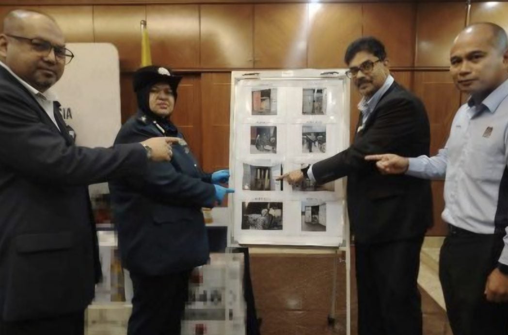 (大都会)关税局查获53个装载钢材及铝废料货柜,总值约900万令吉