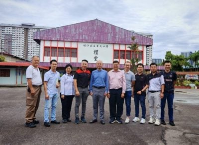 增江北区华小厕所翻新  林立迎率服务队巡视工程