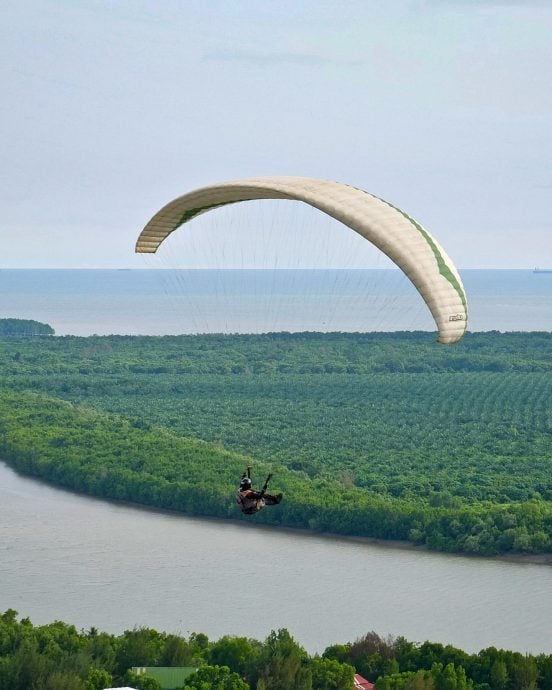 (封面副文)大都会/雪州今年首6个月,迎来414万旅客人次