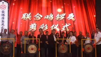 2教师共同教学加重负担  吴亚烈建议撤换教长