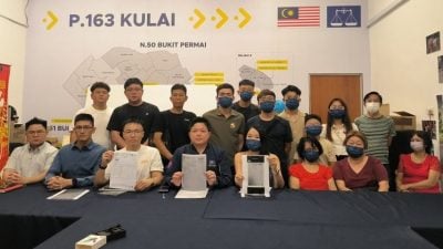 疑弥月蛋糕有问题 柔4地86人食物中毒