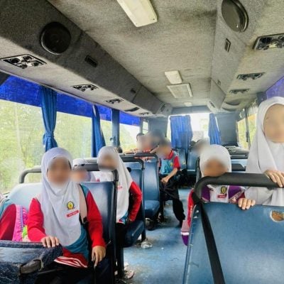 (已签发)大都会:校车无证无保险 学生命系无牌司机/3图