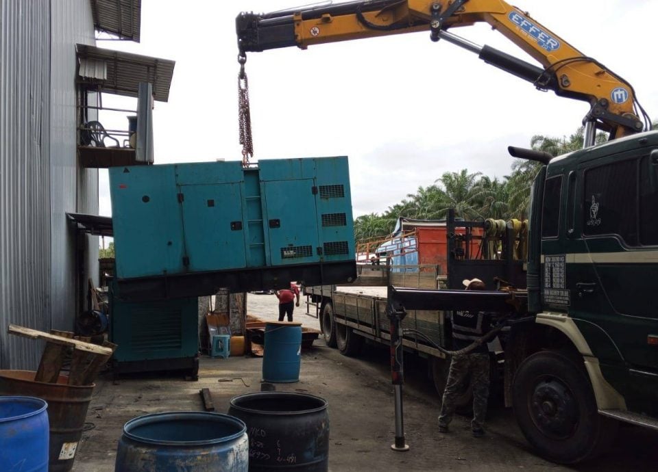 (已签发)大都会版2头:非法金属加工厂遭取缔/6图