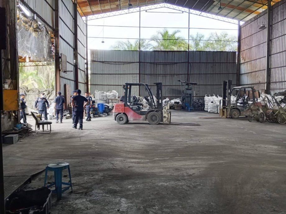 (已签发)大都会版2头:非法金属加工厂遭取缔/6图