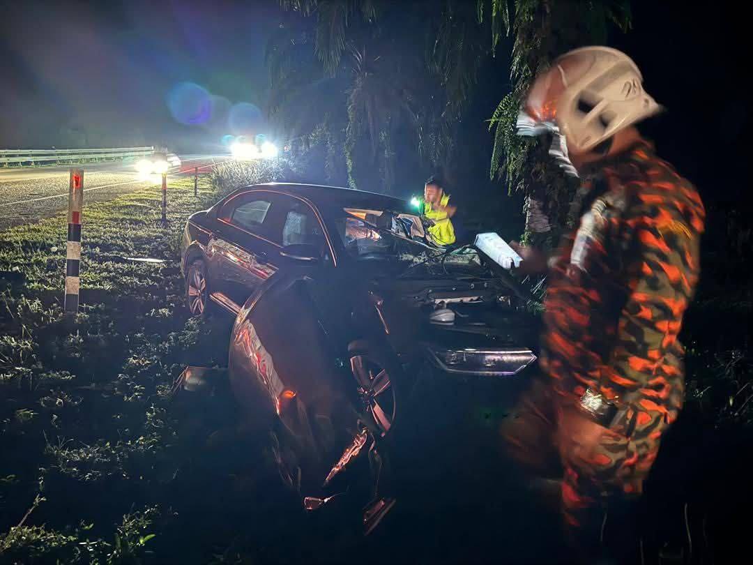 （已签发）柔：丰盛港三板头路车祸   29岁汽车司机受伤送院治疗