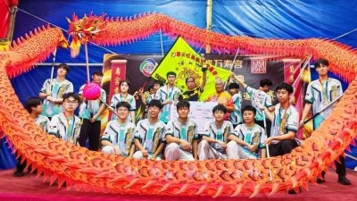 参加全国夜光龙赛   柔舞龙队包揽多个奖项