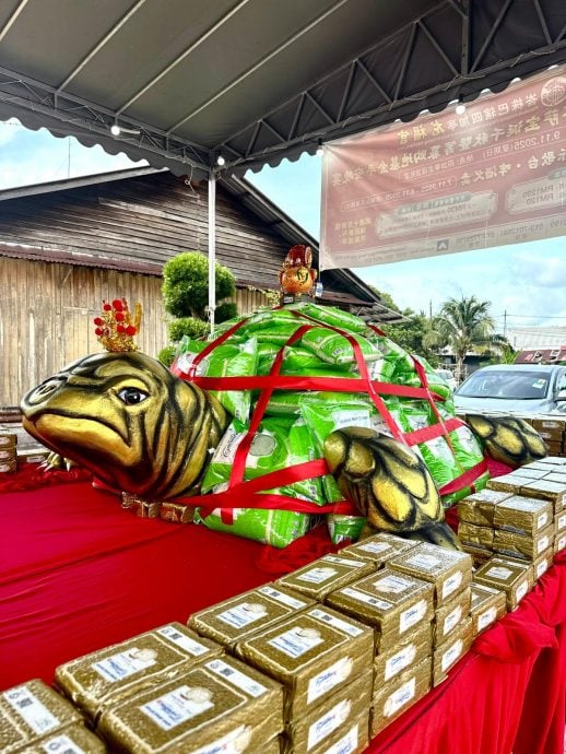 四加亭龙福宫庆观音宝诞 59呎巨型墨宝震撼亮相