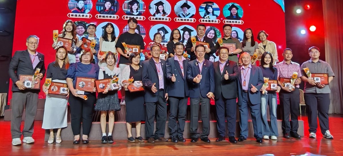 白福春:传承中华文化 须家庭、学校、社会同心协力