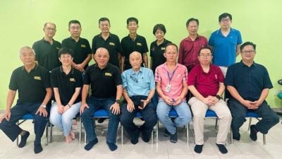 麻坡组团南下新山交流   柔州新闻从业员相见欢