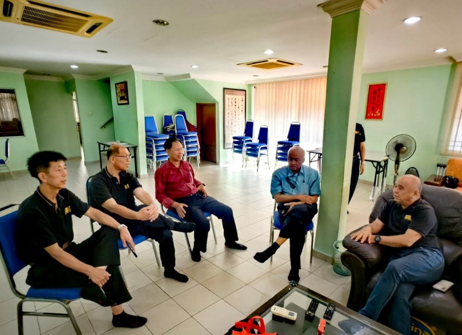 (已签发)柔:**可版头**麻坡组团南下新山交流 柔州新闻从业员相见欢