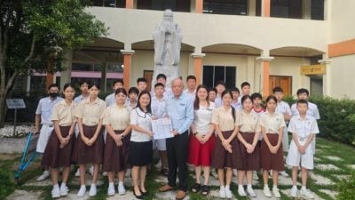 培华独中欲筹2000万建校金  明年2月13设千人宴 