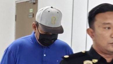 对10控状不认罪   海事执法机构官员受贿案展下月过堂