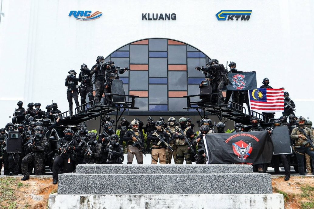 （已签发）柔：**封底**摄政王率队参与反恐演练　  强化跨机构应对能力