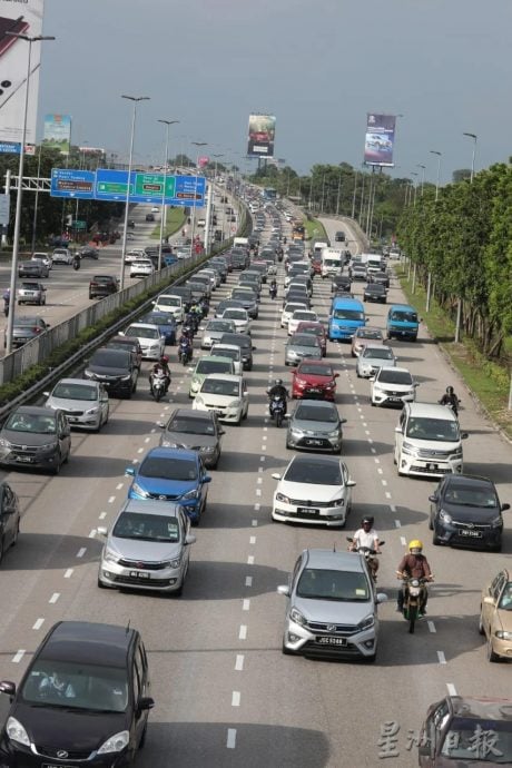 （已签发）柔：**封面主文**州议会丨柔促联邦制定全面方案   应对RTS运营后潜在塞车问题