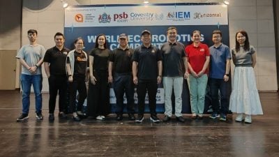 世界生态机器人大赛开赛   5团队造绿能机器人争高下