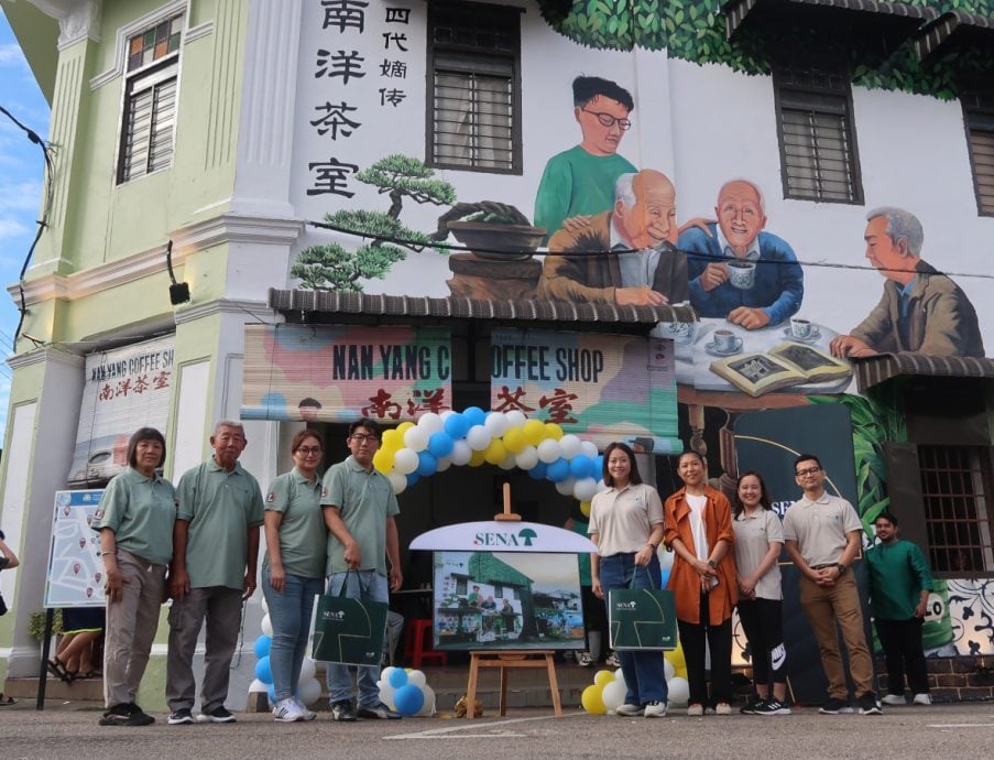 SENA专科医院和南洋茶室制作 昔“关爱之色”壁画开幕