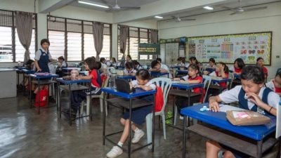 （已签发）柔：感恩篇颂文赛銮区赛事开跑   300人齐聚拼笔锋