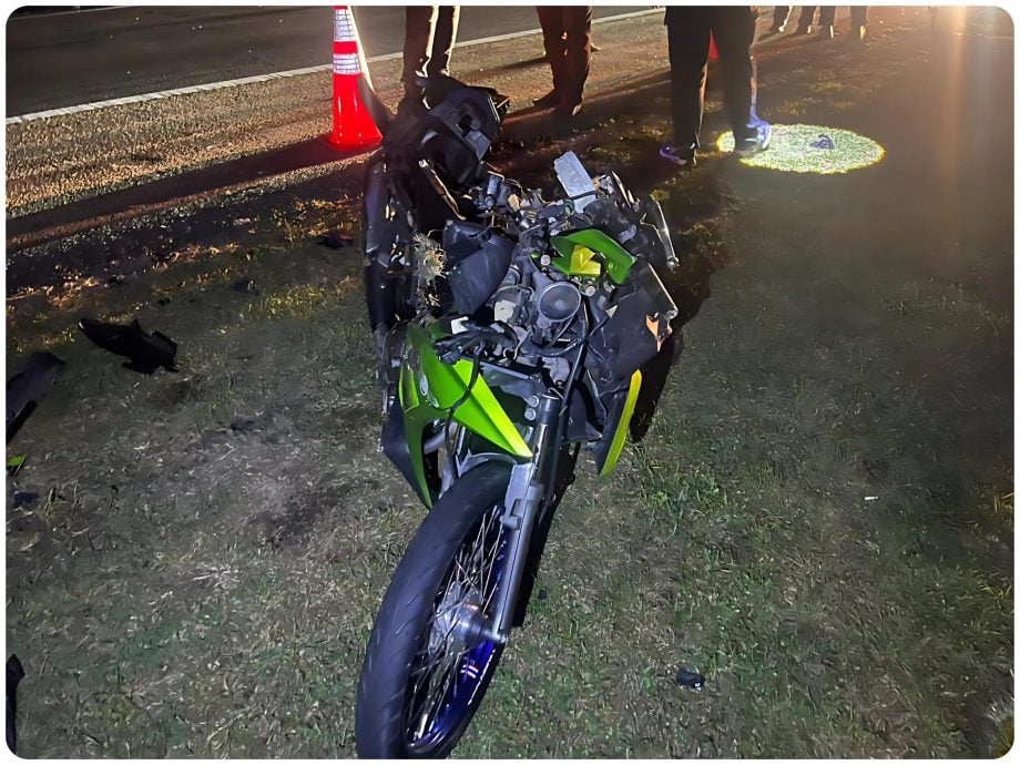 （已签发）柔：摩托车撞罗里尾部   2骑士当场死亡