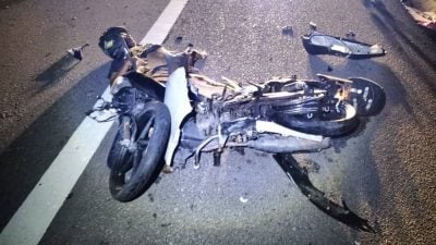 撞停紧急车道罗里后撞汽车  骑士当场毙命