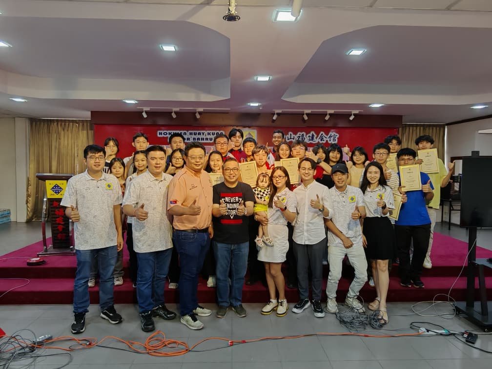 柔南华语辩论赛40周年辩论营落幕     40营员扎下辩论基础