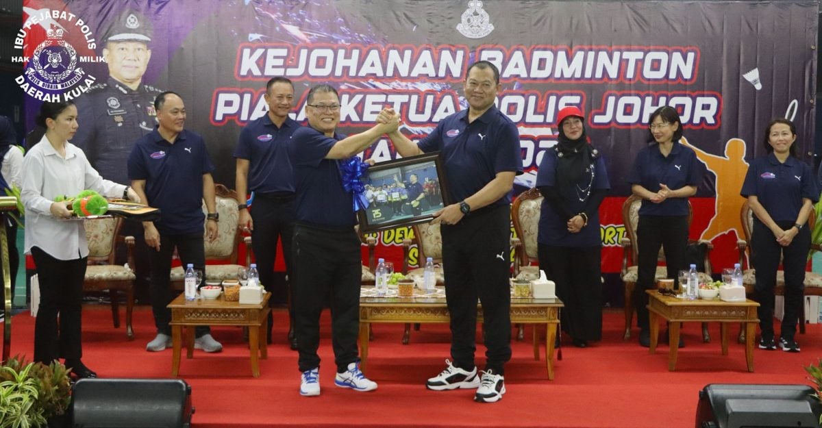 柔总警长杯羽球赛   新山南区警区夺团体赛总冠军