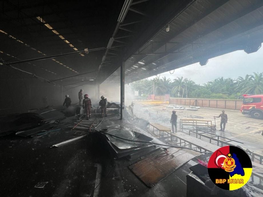 （已签发）柔：武吉摩工厂突发火患   2男子呼吸困难送院