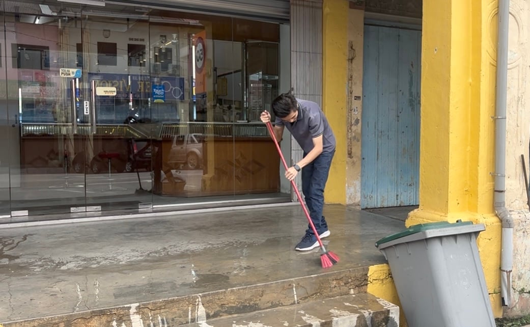（已签发）柔：民生特工队：拉美士市区鸟群为患   吵杂声鸟粪扰民
