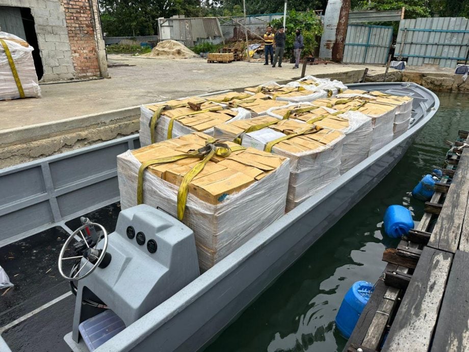 （已签发）柔：海事机构破冷冻鸡走私案   起获22万令吉24吨冷冻鸡