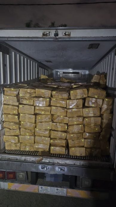 （已签发）柔：海事机构破冷冻鸡走私案   起获22万令吉24吨冷冻鸡