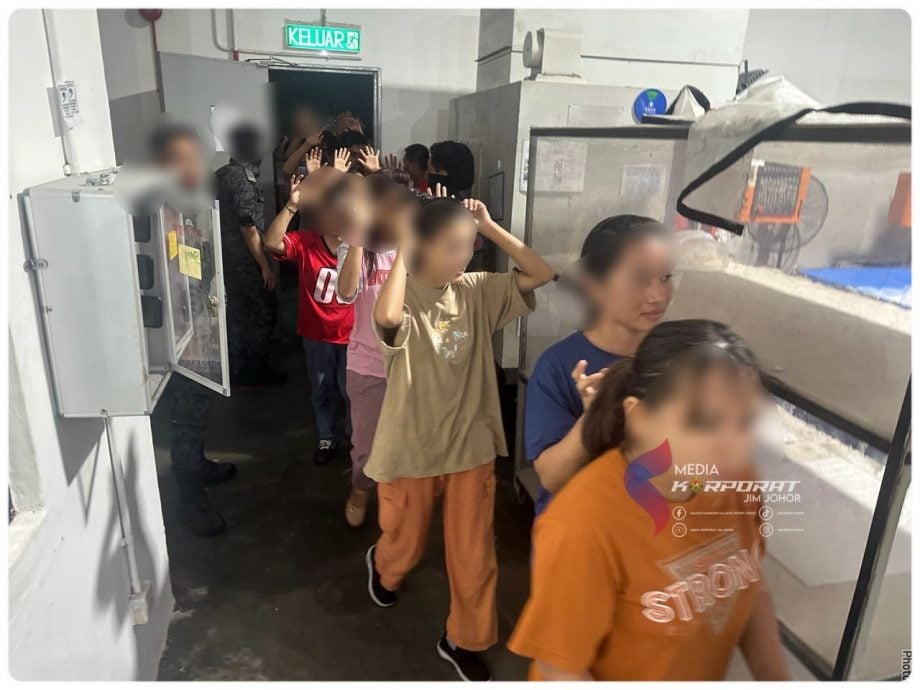 潜伏侦查后突袭 柔移民局士乃工厂逮123非法外劳