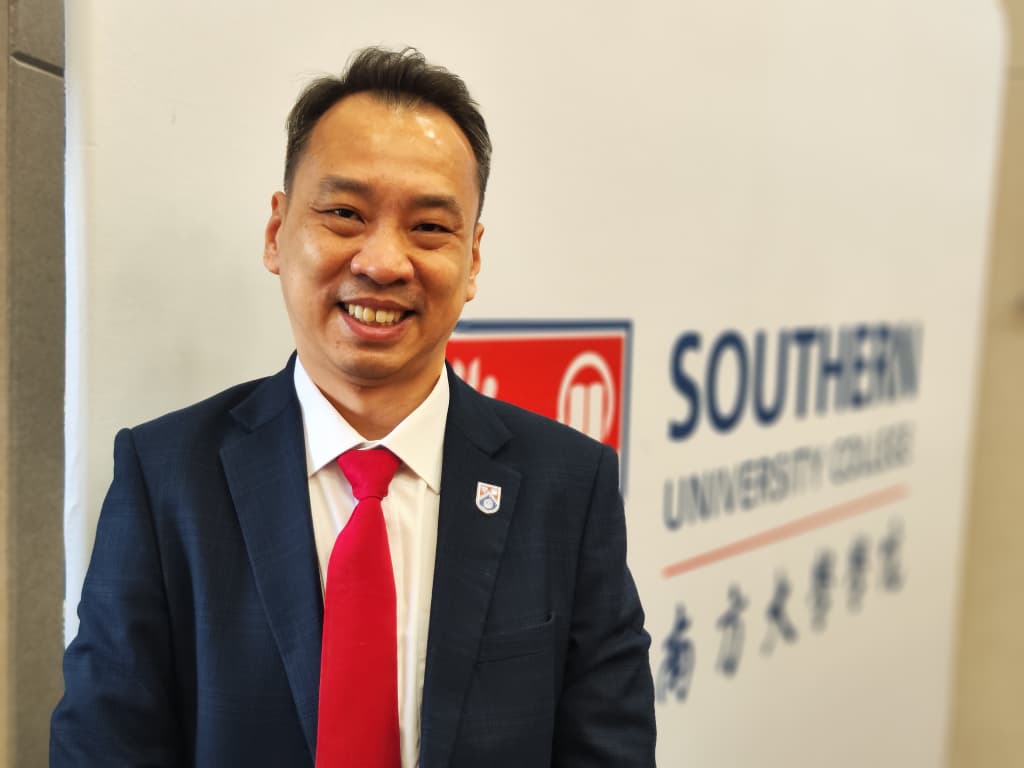 (已签发)柔:**版头**南方大学学院与群联电子大马合作 推动校园AI项目