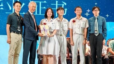 新山宽中730高三生毕业   告别青春年代开启新人生