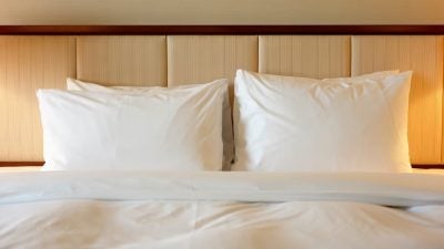 因误导性使用标志和虚假评分 狮城床褥销售商被警告