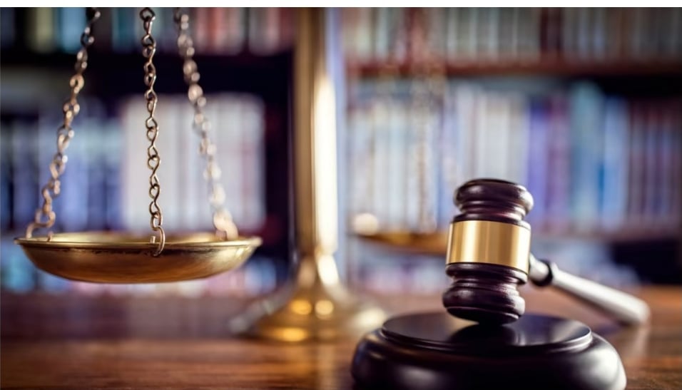 (已签发)柔:狮城二三事:大马男涉冒充狮城官员诈骗 今日被提控